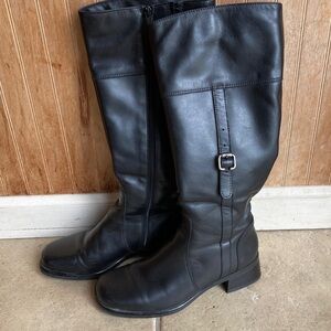 Luftpolster Black Leather Knee-High Boots